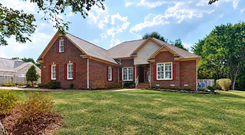 1395 Charleston Ln, Columbia, TN 38401