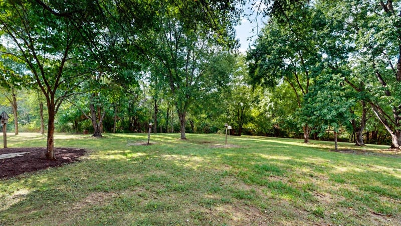 1395 Charleston Ln, Columbia, TN 38401
