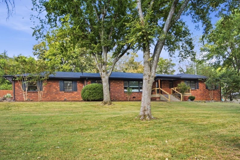 225 Peeler Trl, Madison, TN 37115