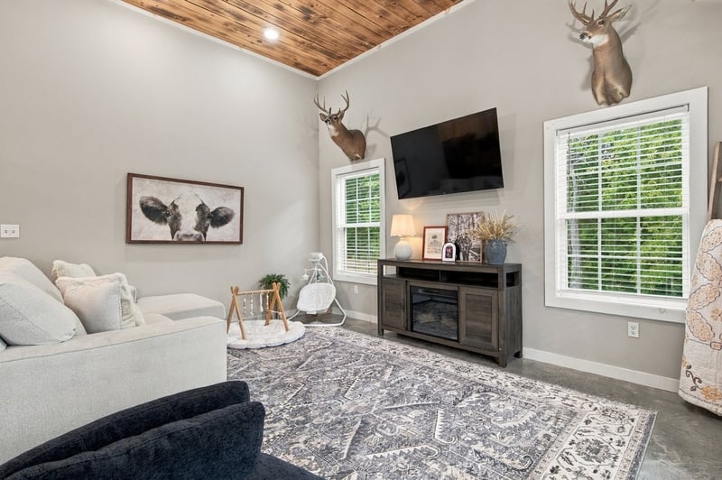 134 Hayes Cemetery Rd, Cumberland Furnace, TN 37051