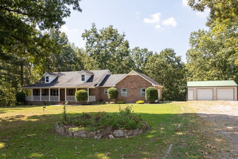443 Pea Ridge Rd, Westmoreland, TN 37186