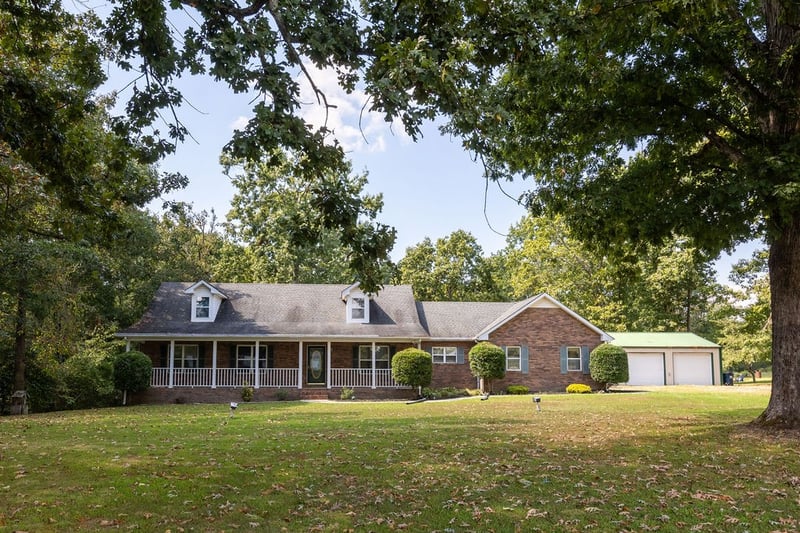 443 Pea Ridge Rd, Westmoreland, TN 37186