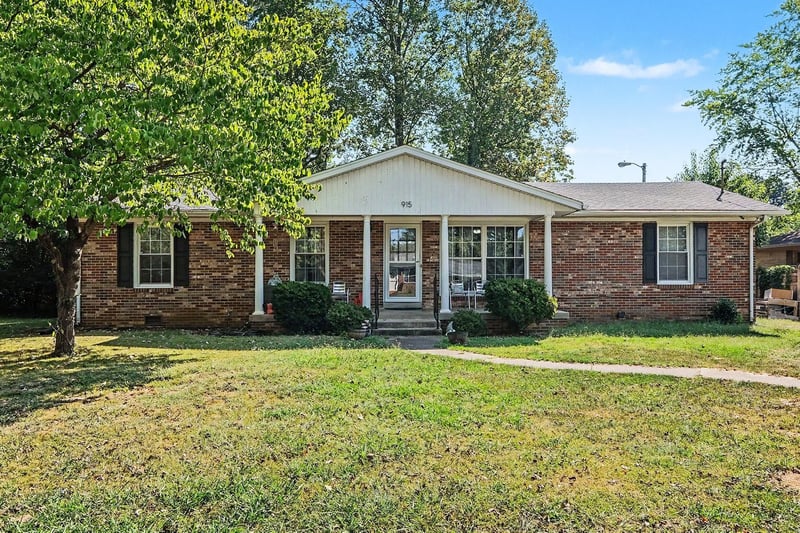 915 Temple Ct, Murfreesboro, TN 37130