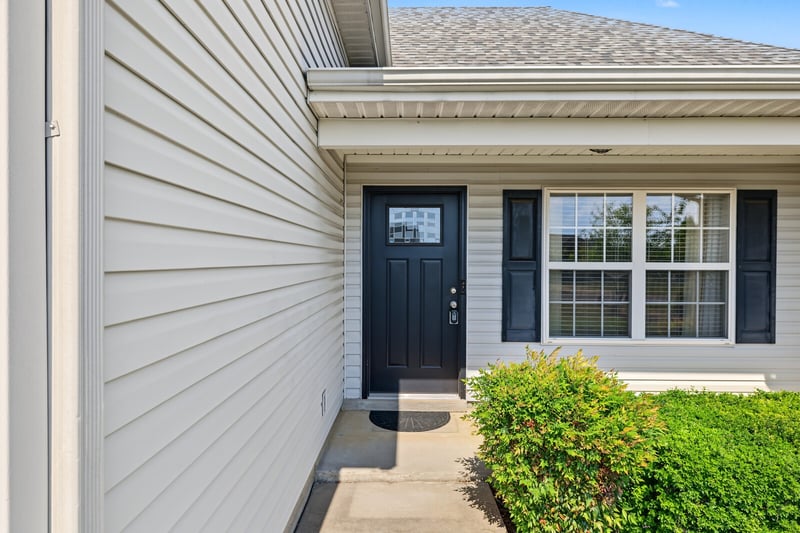 1220 Crescent Ridge Dr, Murfreesboro, TN 37128