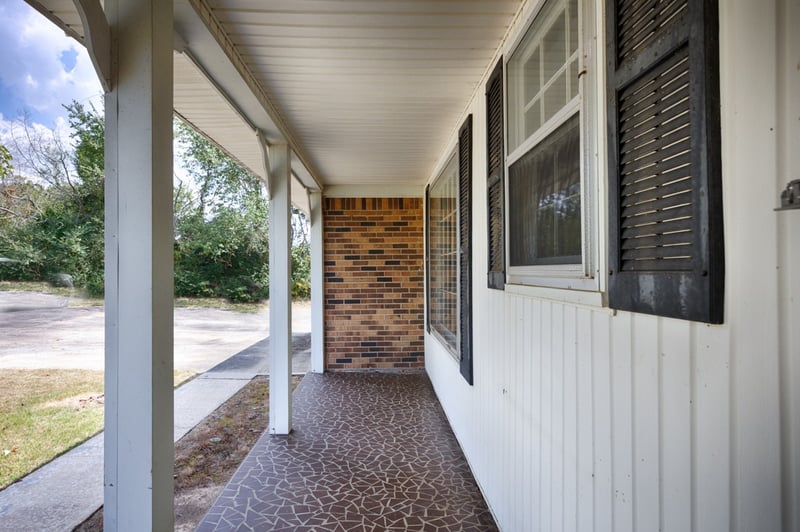 15216 New Cut Rd, Athens, AL 35611