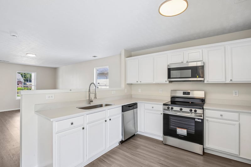 2883 Creekbend Dr, Nashville, TN 37207
