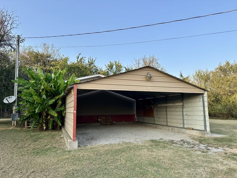 20 Bourn Ln, Brush Creek, TN 38547