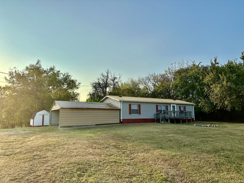 20 Bourn Ln, Brush Creek, TN 38547