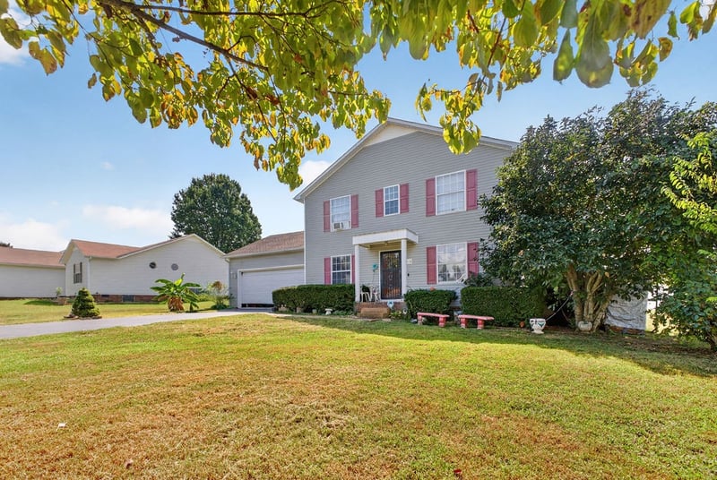 1618 Jamie Dr, Columbia, TN 38401