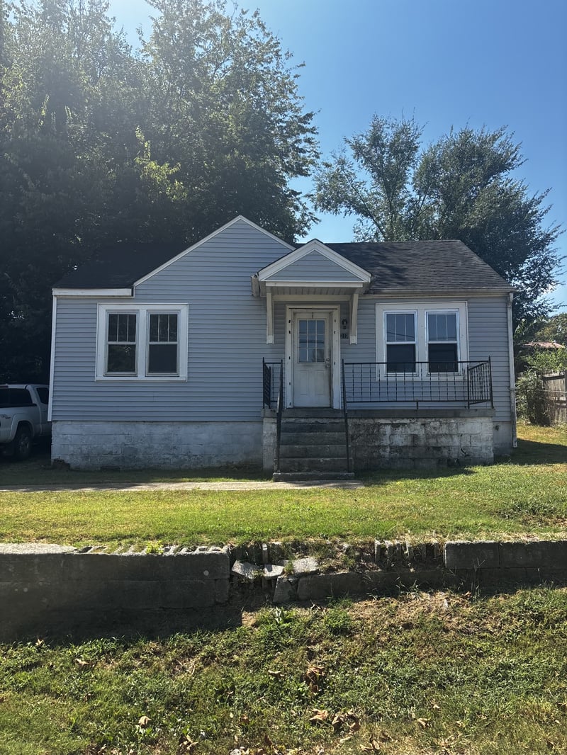 213 W 17th St, Columbia, TN 38401