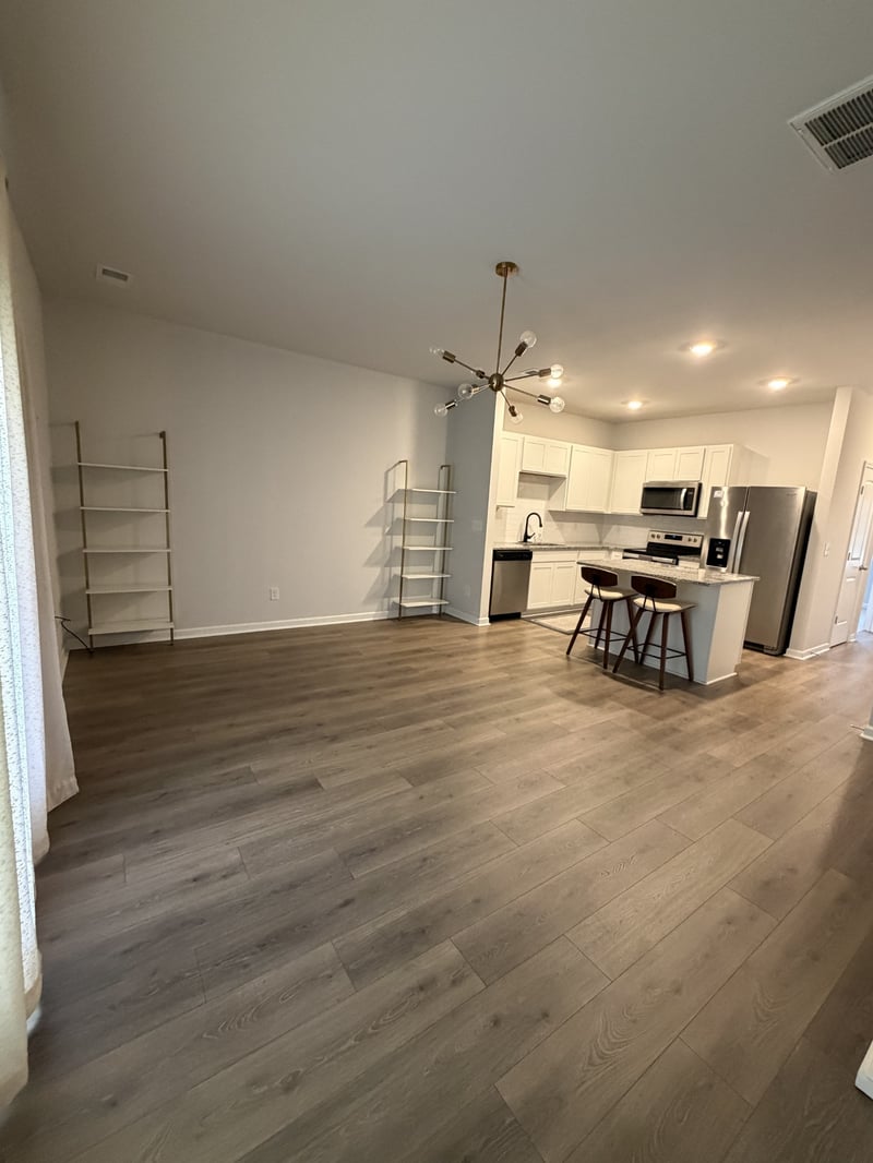 705 Dallas Dr, Columbia, TN 38401