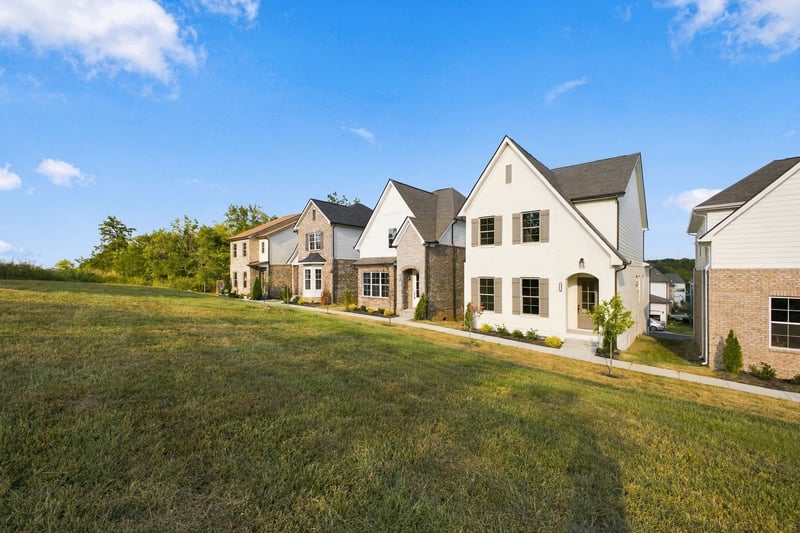 1111 Freeboard Aly, La Vergne, TN 37086