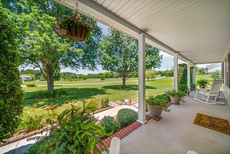 1011 Lillard Williams Rd, Chapmansboro, TN 37035