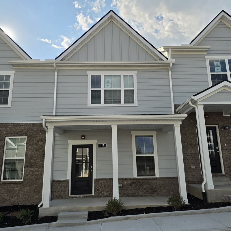 117 Dry Cy, La Vergne, TN 37086