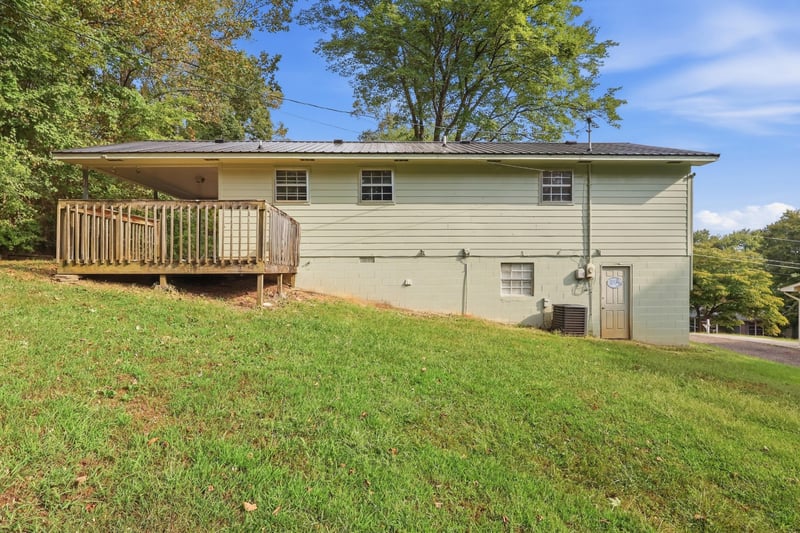 1333 Fernwood Dr, La Fayette, GA 30728