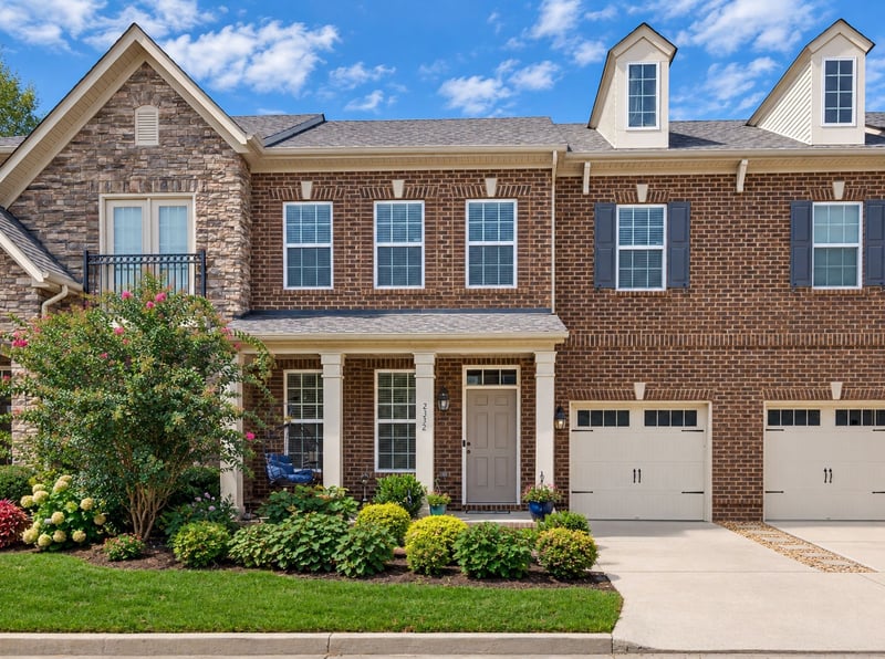 2332 Traemoor Village Pl, Nashville, TN 37209