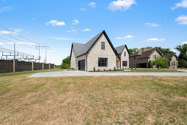 2338 Thad Ct, Murfreesboro, TN 37128