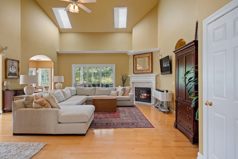 805 Huntwood Pl, Nashville, TN 37221