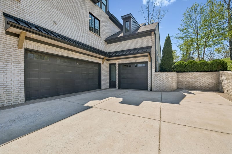 7066 Lanceleaf Dr, College Grove, TN 37046