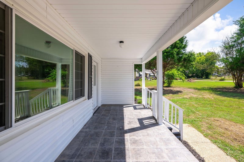5 Lee Cir, Fort Oglethorpe, GA 30742