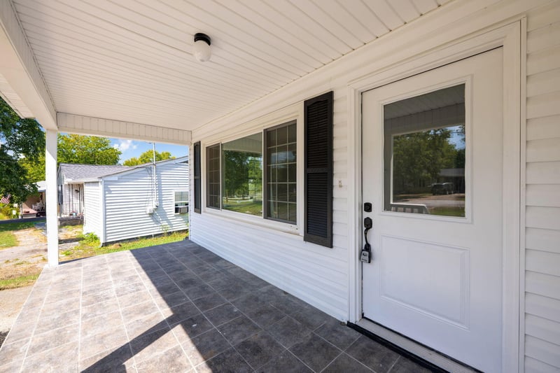 5 Lee Cir, Fort Oglethorpe, GA 30742