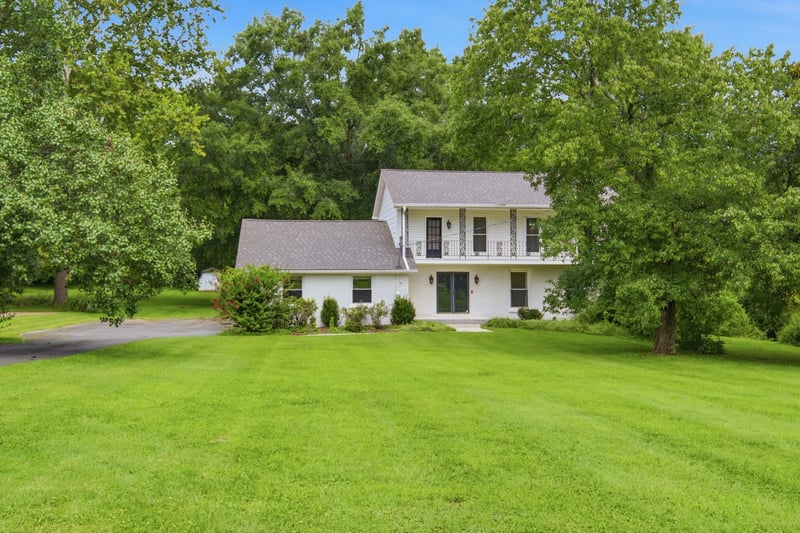 1303 General Mcarthur Dr, Brentwood, TN 37027