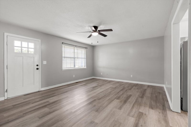 38 Davis Rd, Ringgold, GA 30736