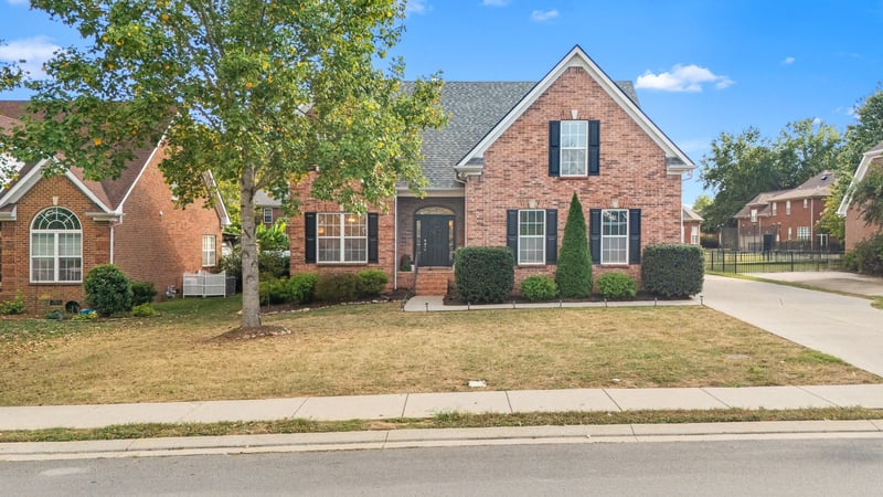 5427 Saint Ives Dr, Murfreesboro, TN 37128