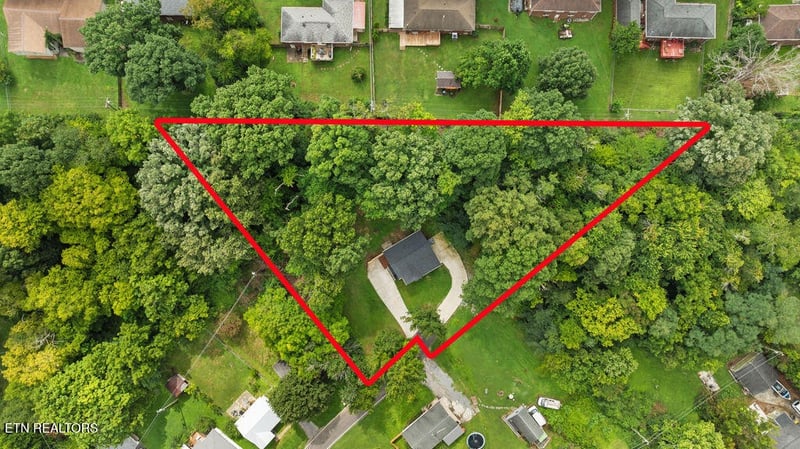 616618 Kinzel Ave, Maryville, TN 37804