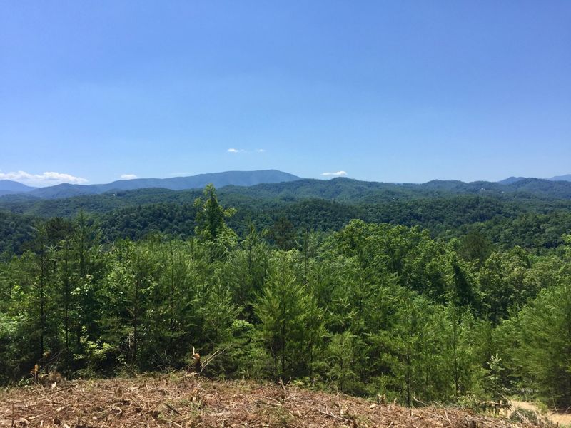 6 Summit Trails Dr Lot 6, Sevierville, TN 37862