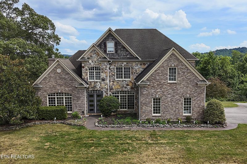 63 Rolling Links Blvd, Oak Ridge, TN 37830