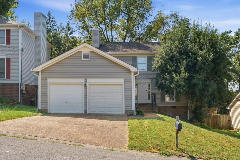 520 Fairhaven Ct, Nashville, TN 37211