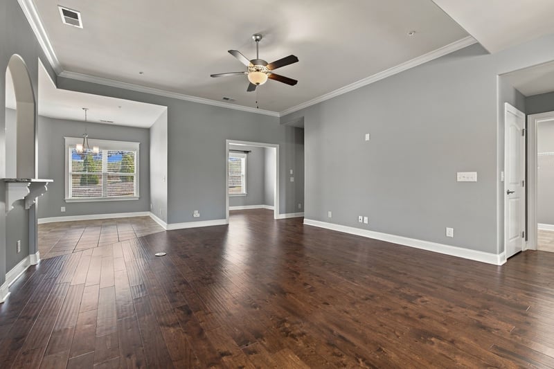 99 Silverstone Ln, Hermitage, TN 37076