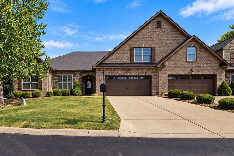 99 Silverstone Ln, Hermitage, TN 37076