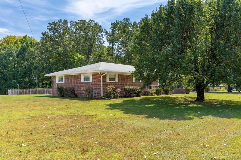 506 Graysville Rd, Ringgold, GA 30736