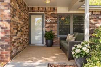406 Deer Lake Dr, Nashville, TN 37221