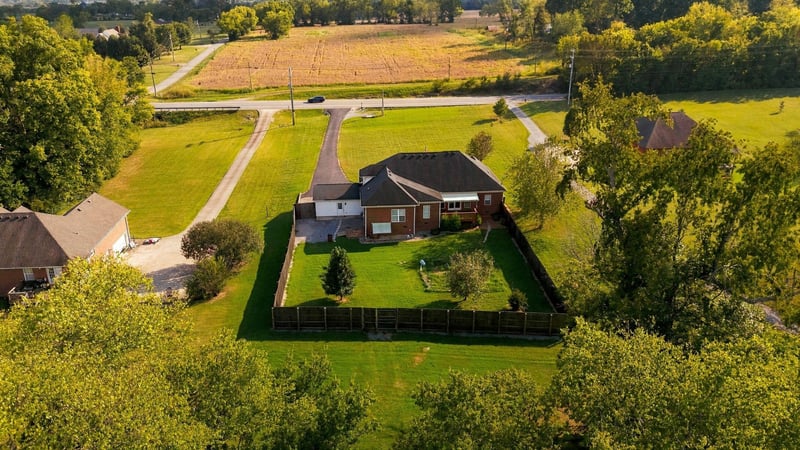 1847 Hartsville Pike, Gallatin, TN 37066