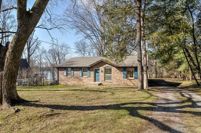 106 Sugar Tree Ln, Gallatin, TN 37066