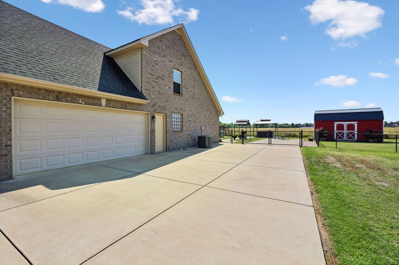 900 Nimbus Ln, Murfreesboro, TN 37127