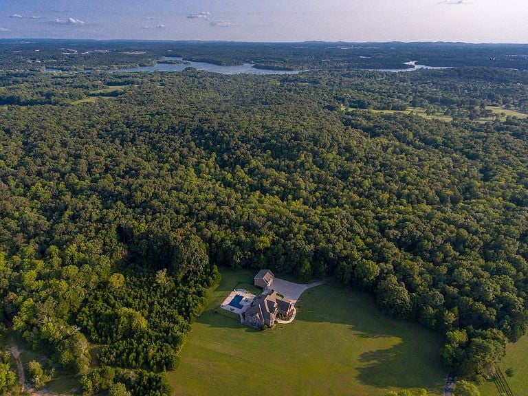 3794 Rockdale Fellowship Rd, Mount Juliet, TN 37122