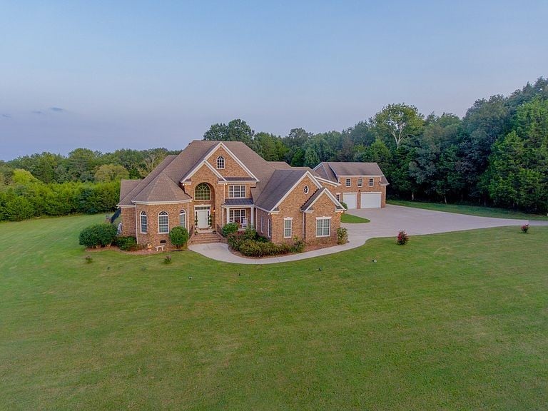 3794 Rockdale Fellowship Rd, Mount Juliet, TN 37122
