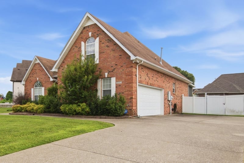 1201 Frinton Ct, Smyrna, TN 37167