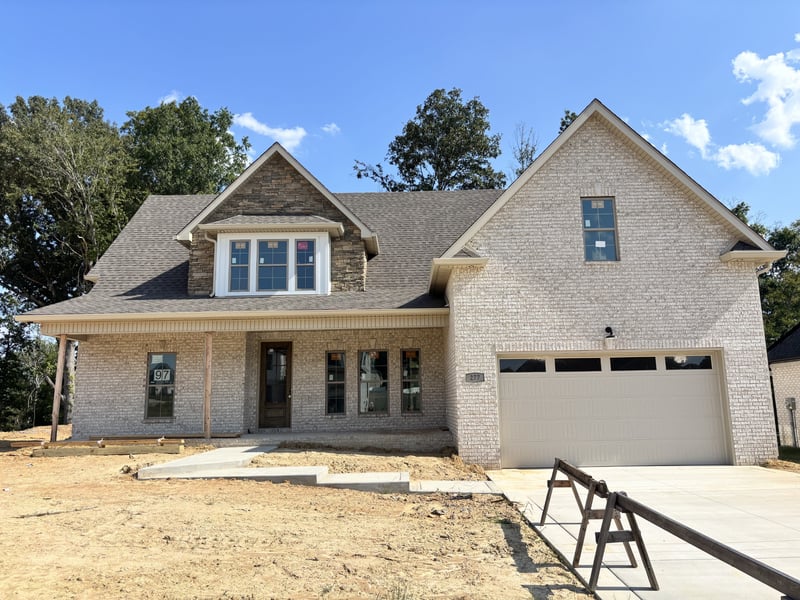 277 Young Ln, Pleasant View, TN 37146