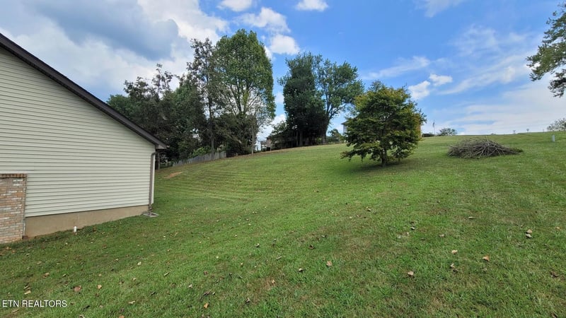 200 Highland View Dr, Knoxville, TN 37920