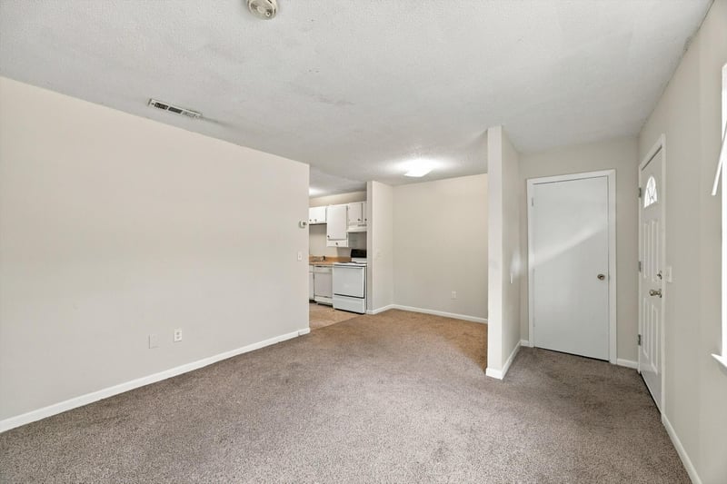 466 Oak St, Rossville, GA 30741