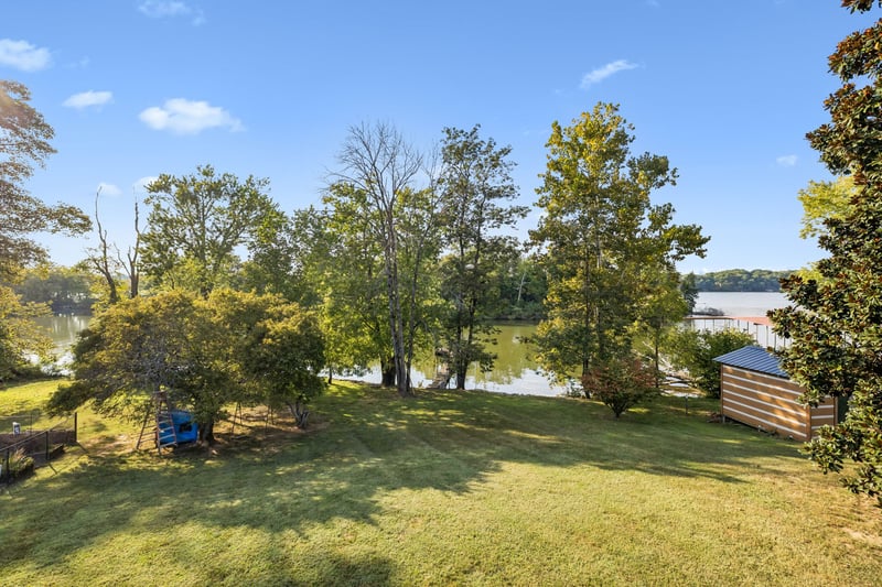 371 Lakeview Dr, Mount Juliet, TN 37122