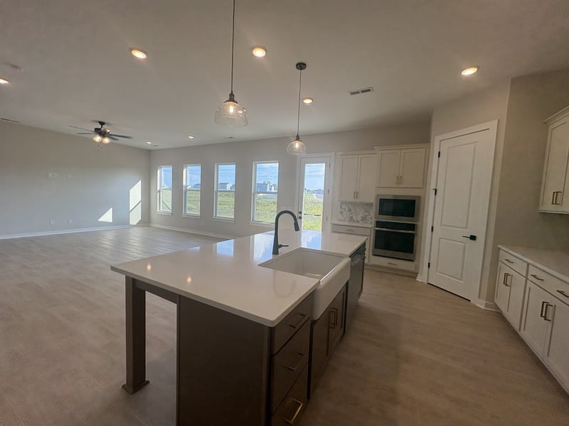 1424 Shallow Creek Dr, Spring Hill, TN 37174