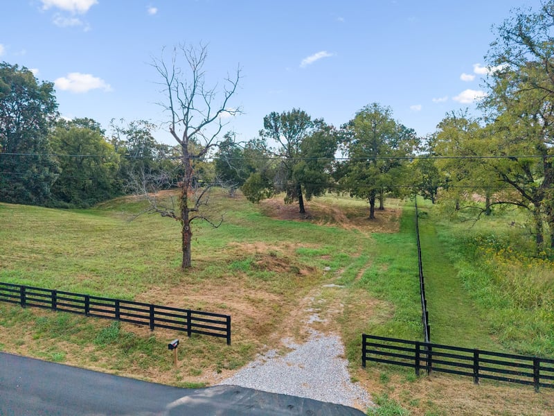 1025 Tulloss Rd, Franklin, TN 37067
