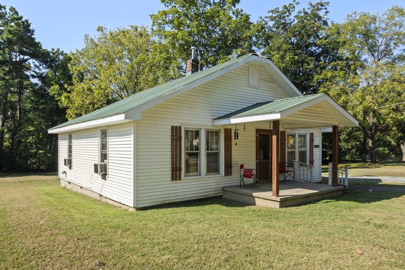 2022 Highway 47 E, Dickson, TN 37055