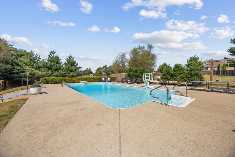 2792 Thompson Station Rd E, Thompsons Station, TN 37179
